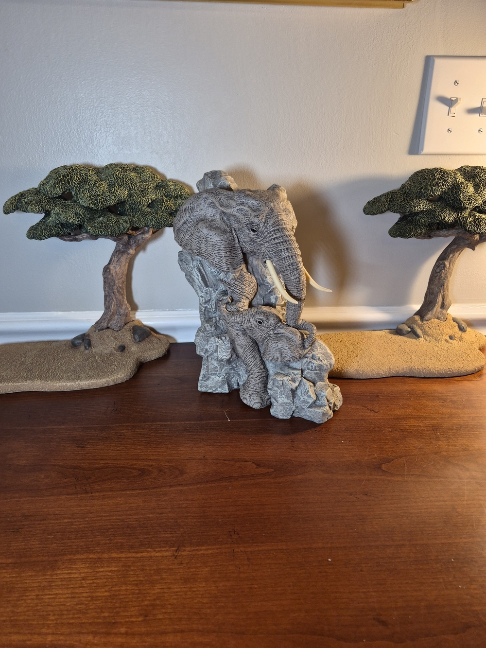 The Herd Pride And Joy  Mother Elephant & Baby (LANDSCAPE AND TREES NOT INCLUDED